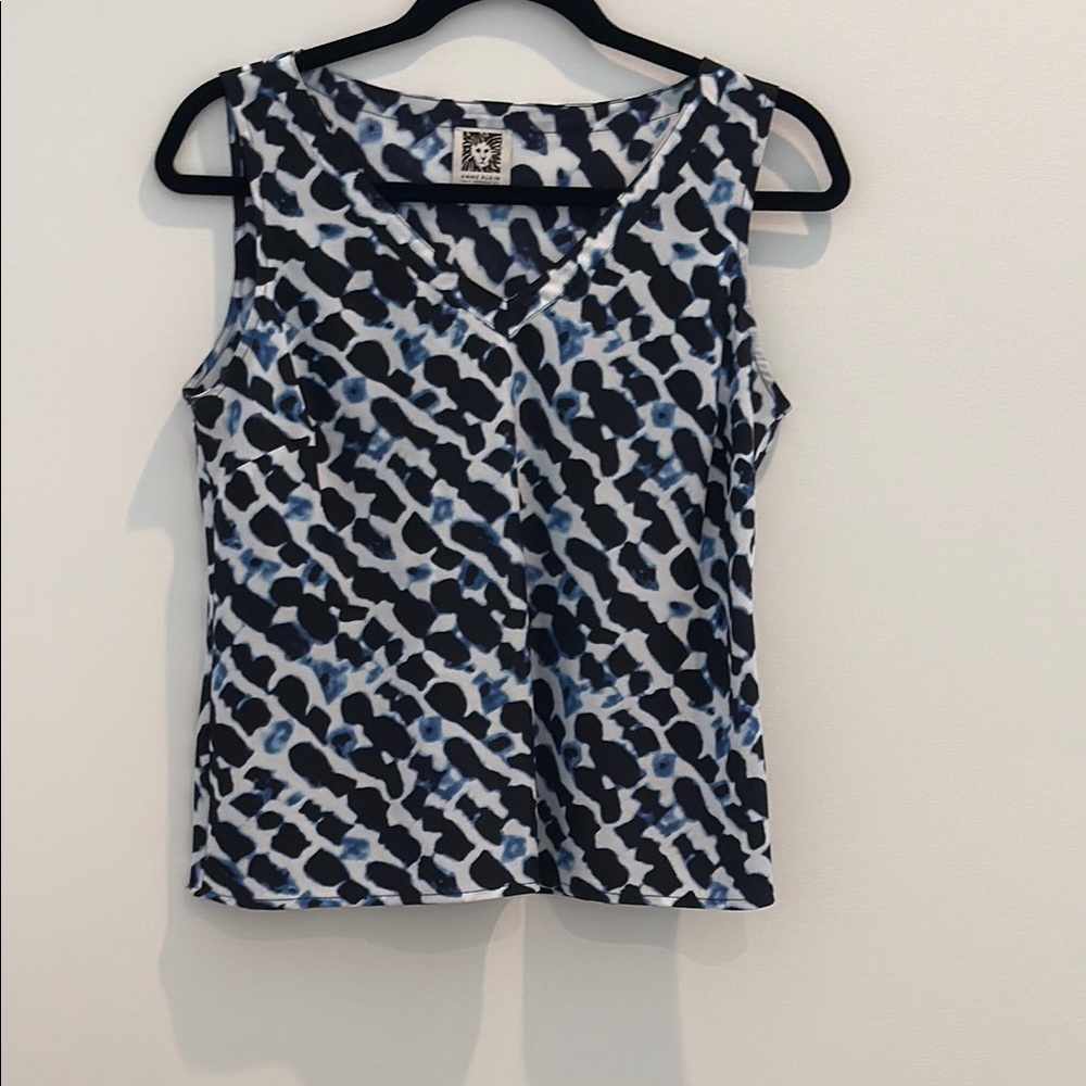 Anne Klein Black and White Graphic Sleeveless Tank Top